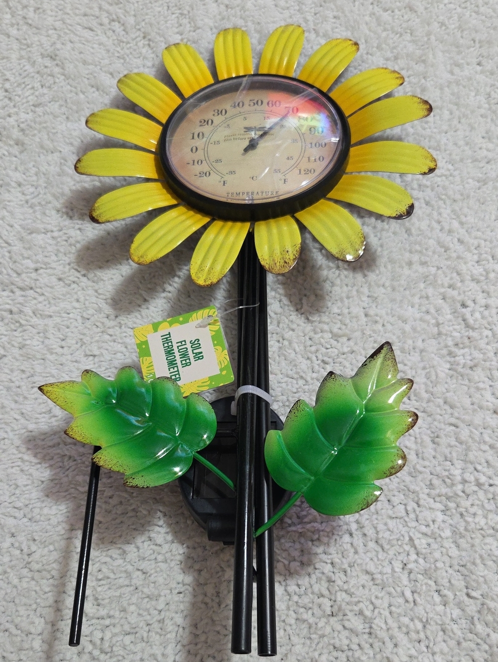 NWT FESTIVE VOICE SOLAR FLOWER THERMOMETER